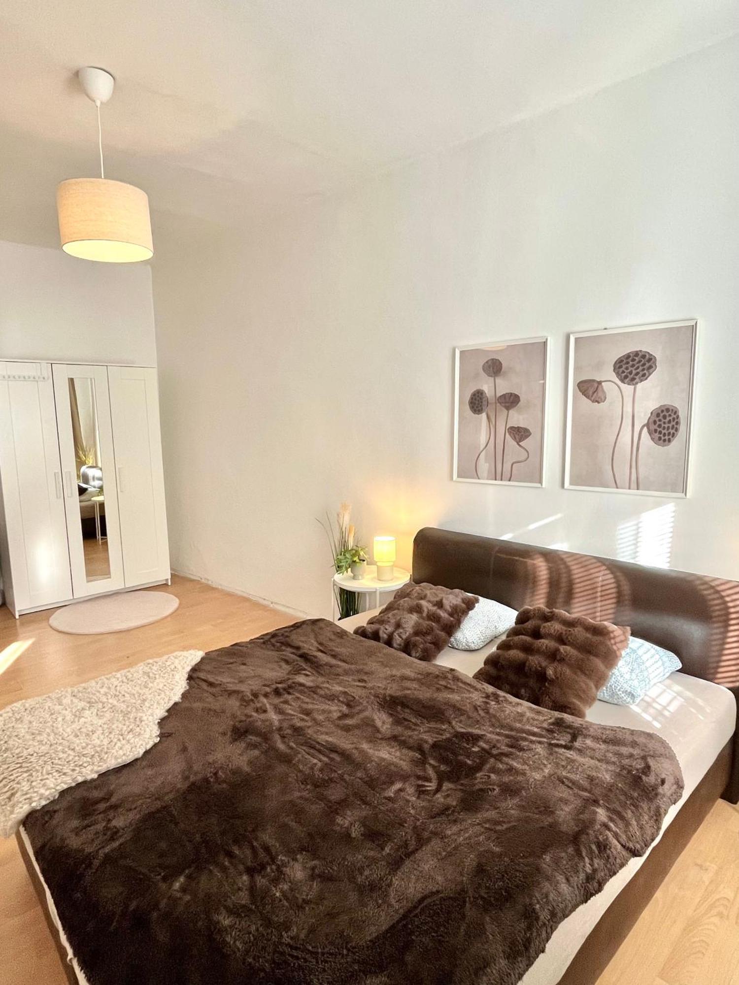Apartment Caroline - Old Town, Ac Bratislava Exteriör bild